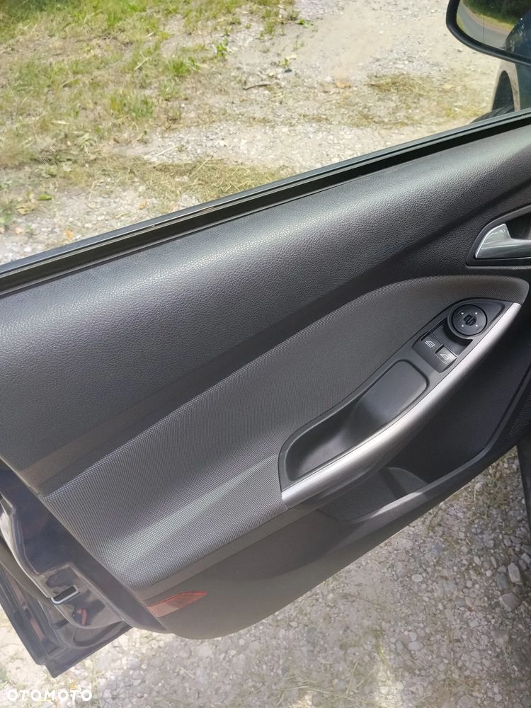 Ford Focus - 21