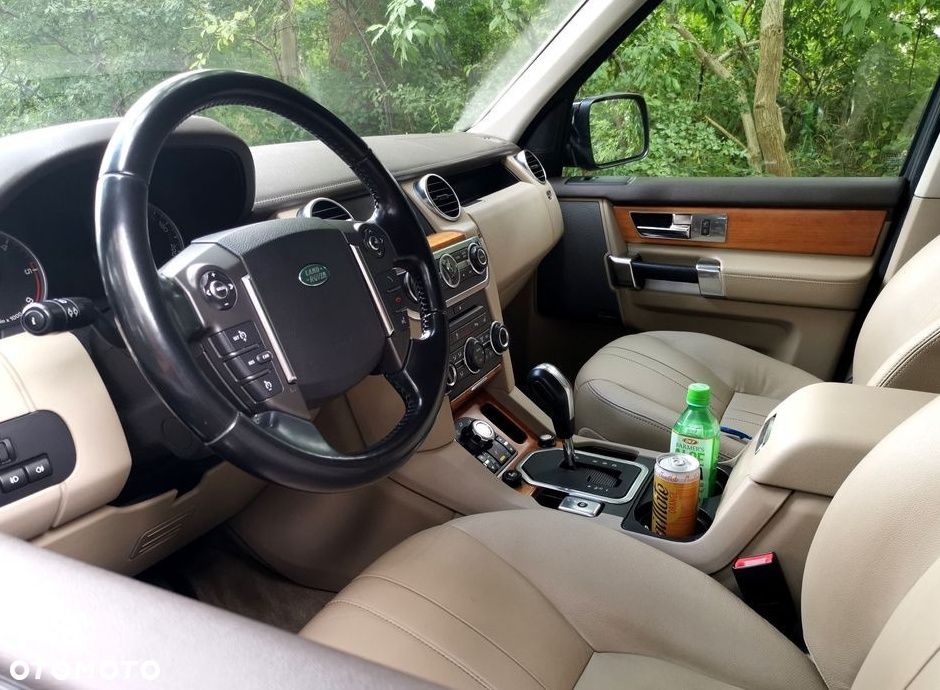 Land Rover Discovery 3.0D V6 HSE - 8