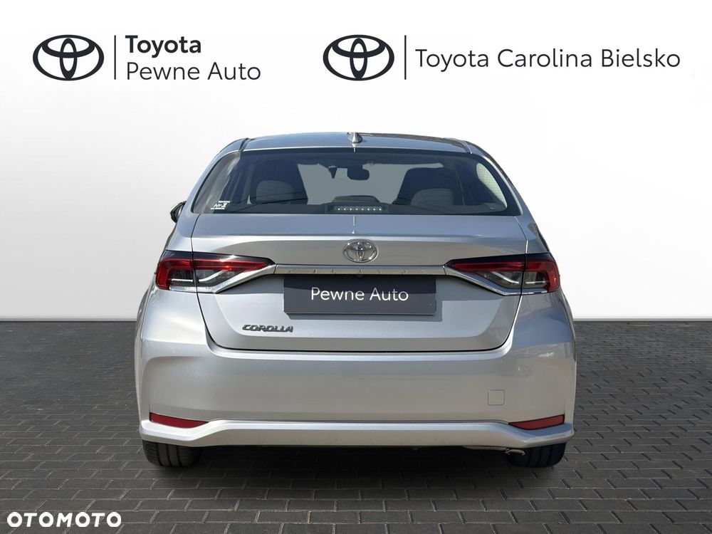 Toyota Corolla - 4