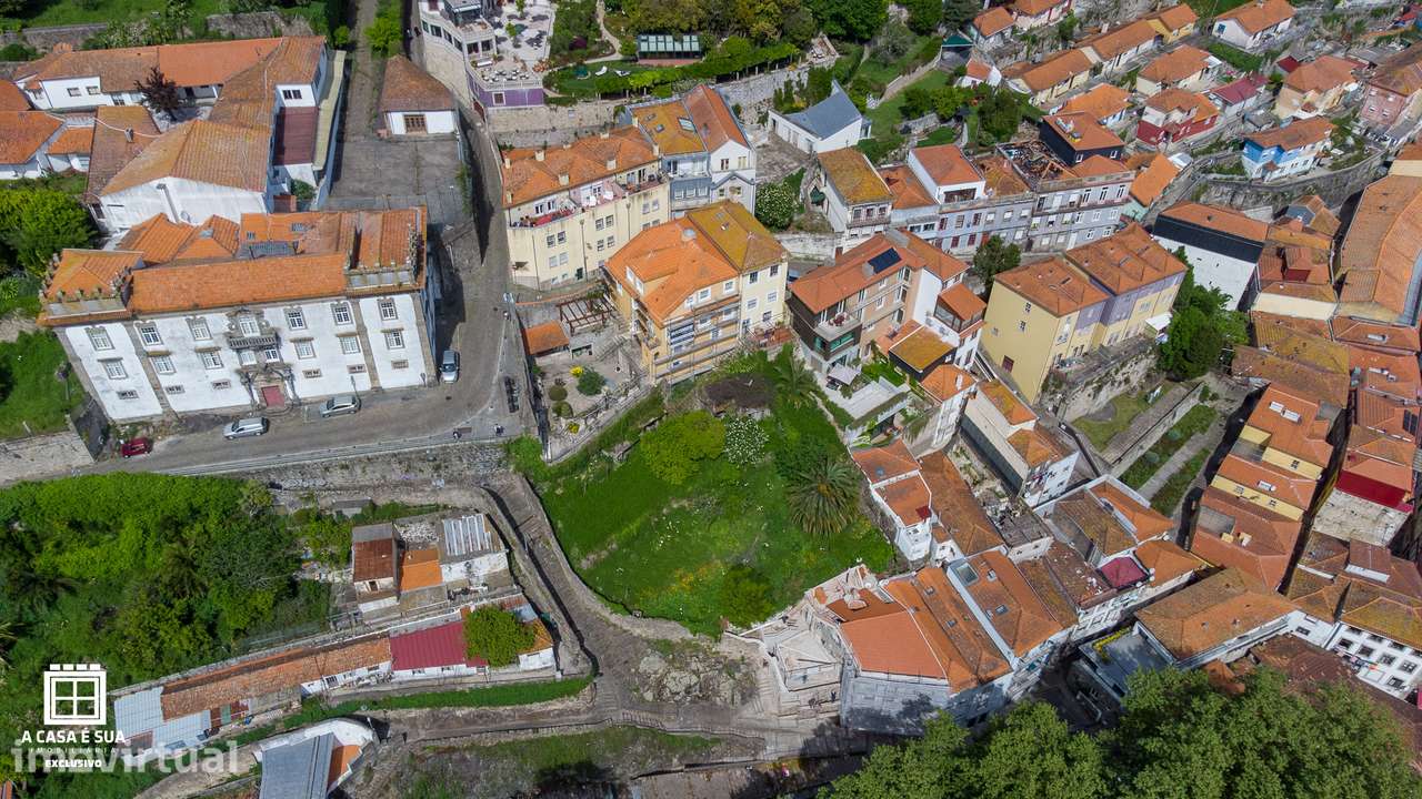 Terreno para construção na Alfandega, zona histórica do Porto - Grande imagem: 3/6