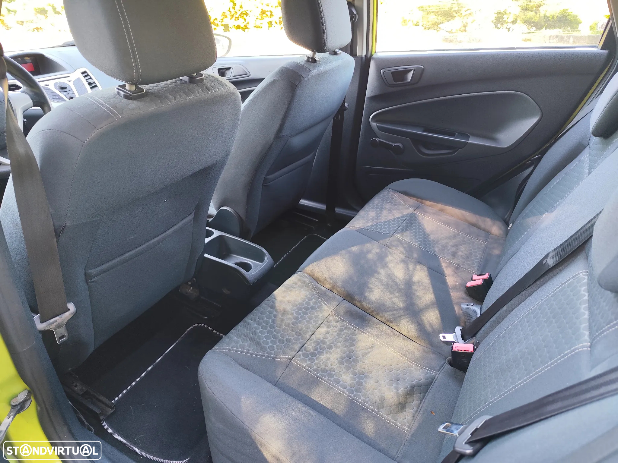 Ford Fiesta 1.4 TDCi Ambiente - 12