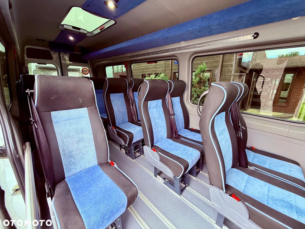 Mercedes-Benz SPRINTER 516 - 11