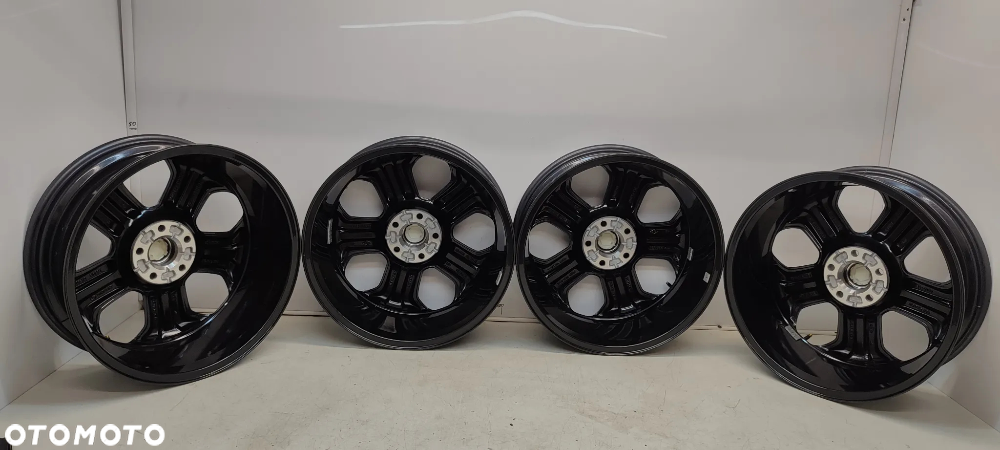 FELGA 403007598R 5x114,3 7Jx19 CALI ET40 RENAULT FUENCE ESPACE KADJAR KOLEOS LAGUNA III MEGANE 3/4 SCENIC III IV TALLSMAM KOMPLET - 16