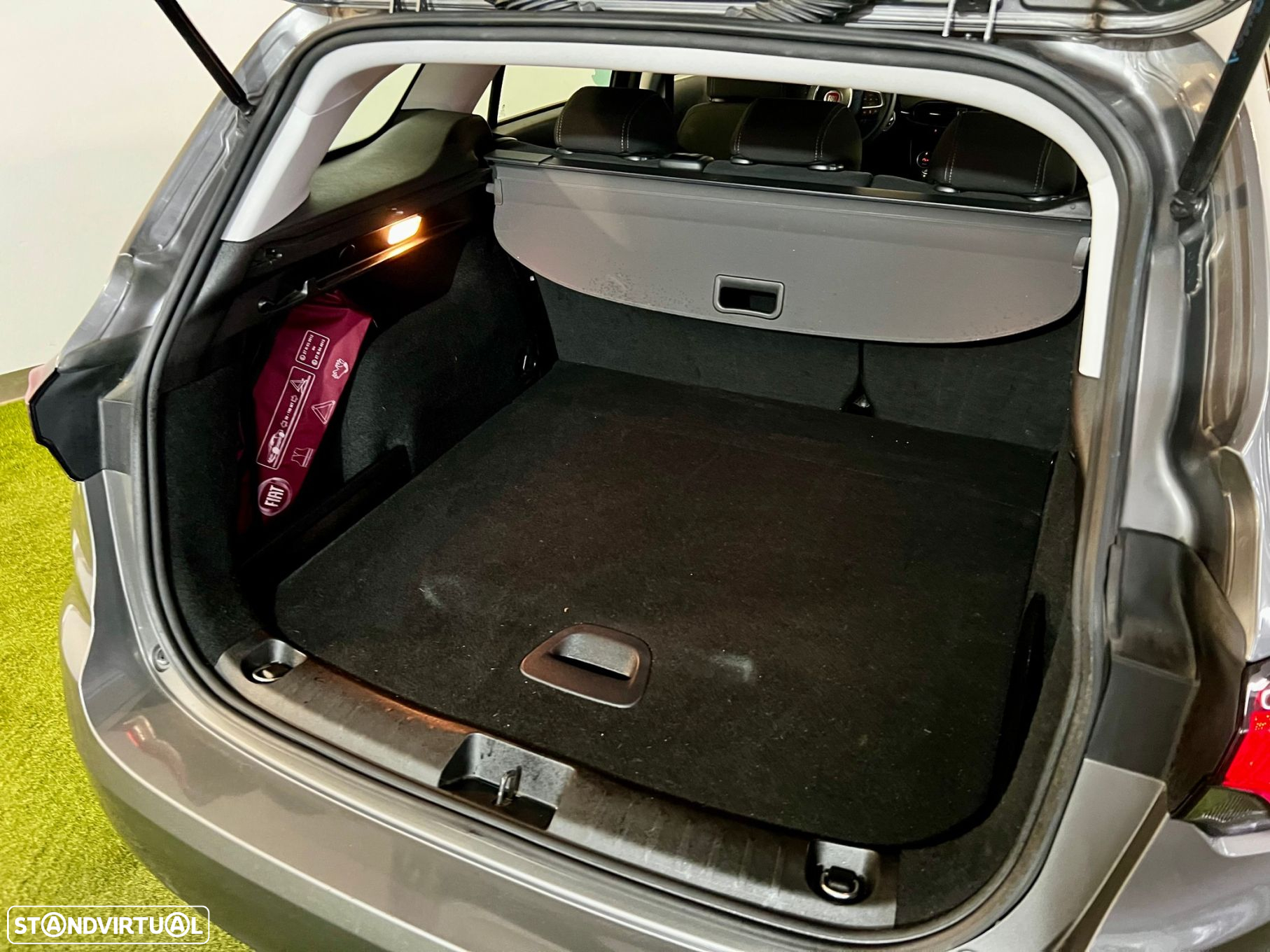 Fiat Tipo Station Wagon 1.3 M-Jet Lounge - 15