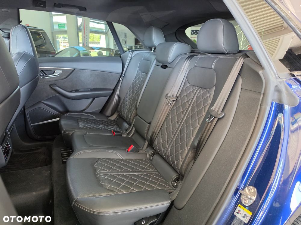 Audi SQ8 TFSI Quattro Tiptronic - 13