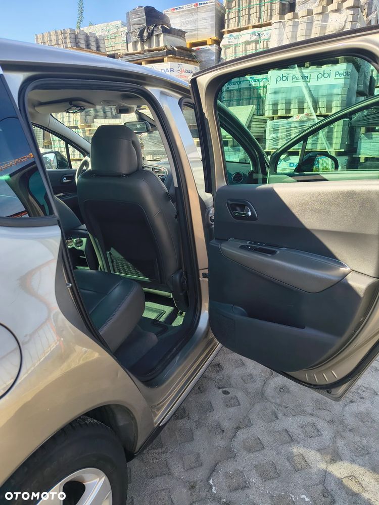 Peugeot 3008 2.0 HDi Active - 26
