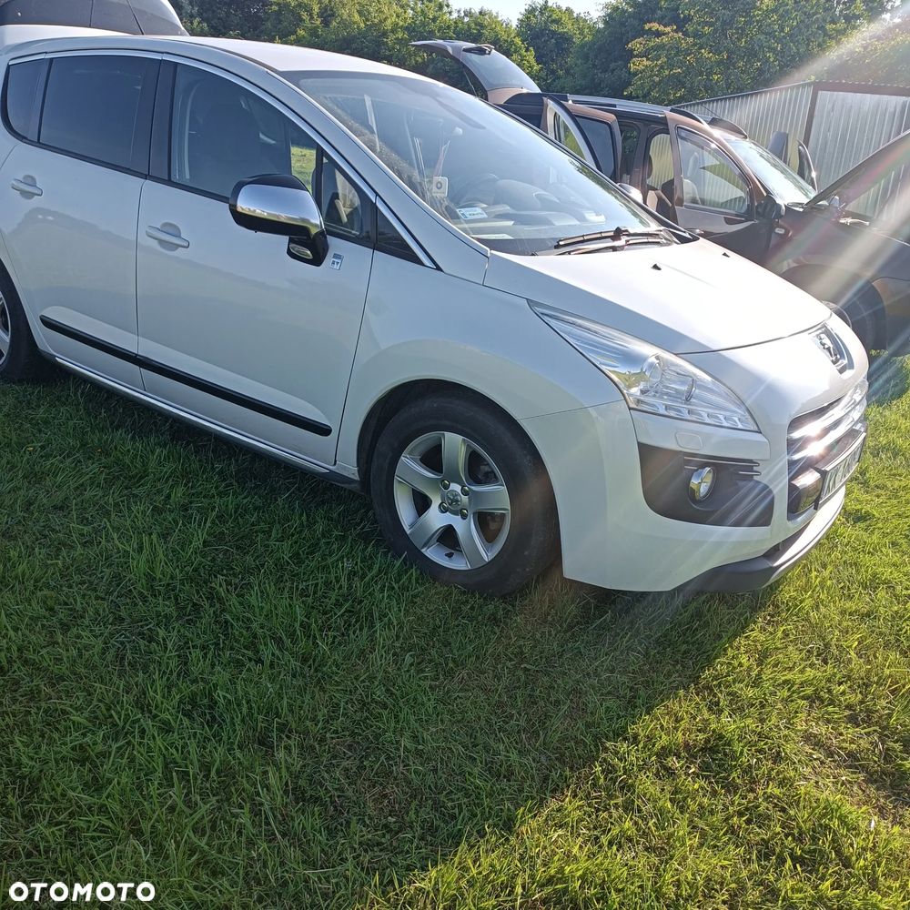 Peugeot 3008 2.0 HDi HYbrid4 - 1