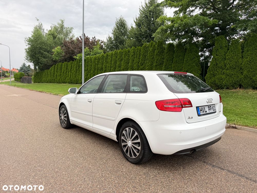 Audi A3 Sportback - 14