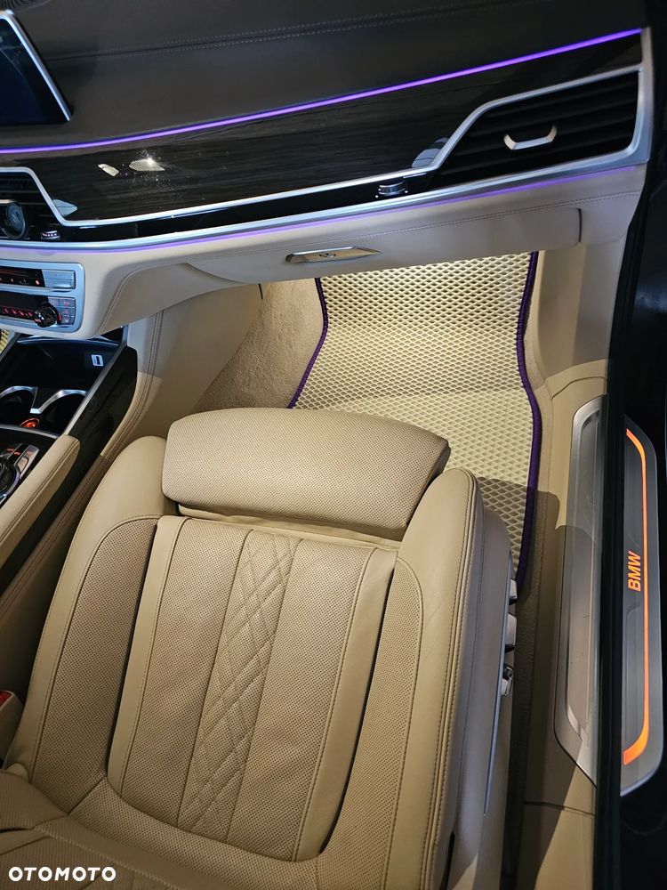BMW Seria 7 750d xDrive - 33