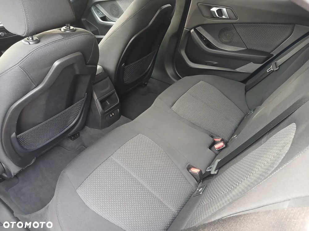 BMW Seria 1 118i Advantage - 19