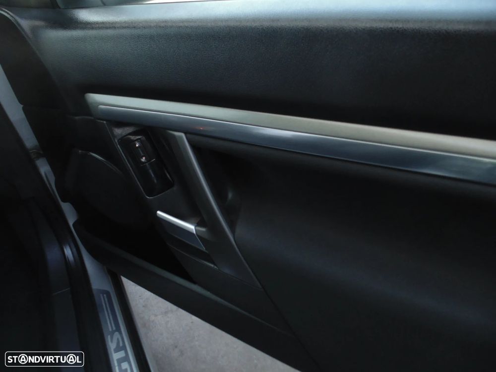 Opel Vectra GTS 1.9 CDTi - 44