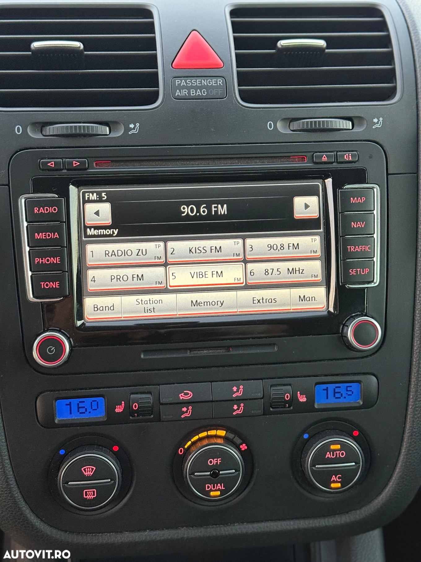 Volkswagen Golf 2.0 TDI Highline - 13