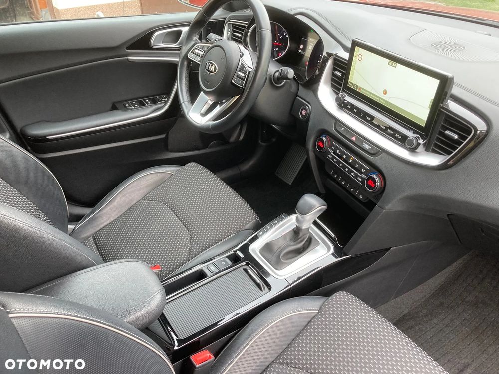 Kia XCeed 1.5 T-GDI Business Line DCT - 20