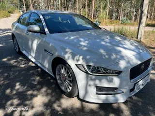 Jaguar XE 2.0 D R-Sport - 40