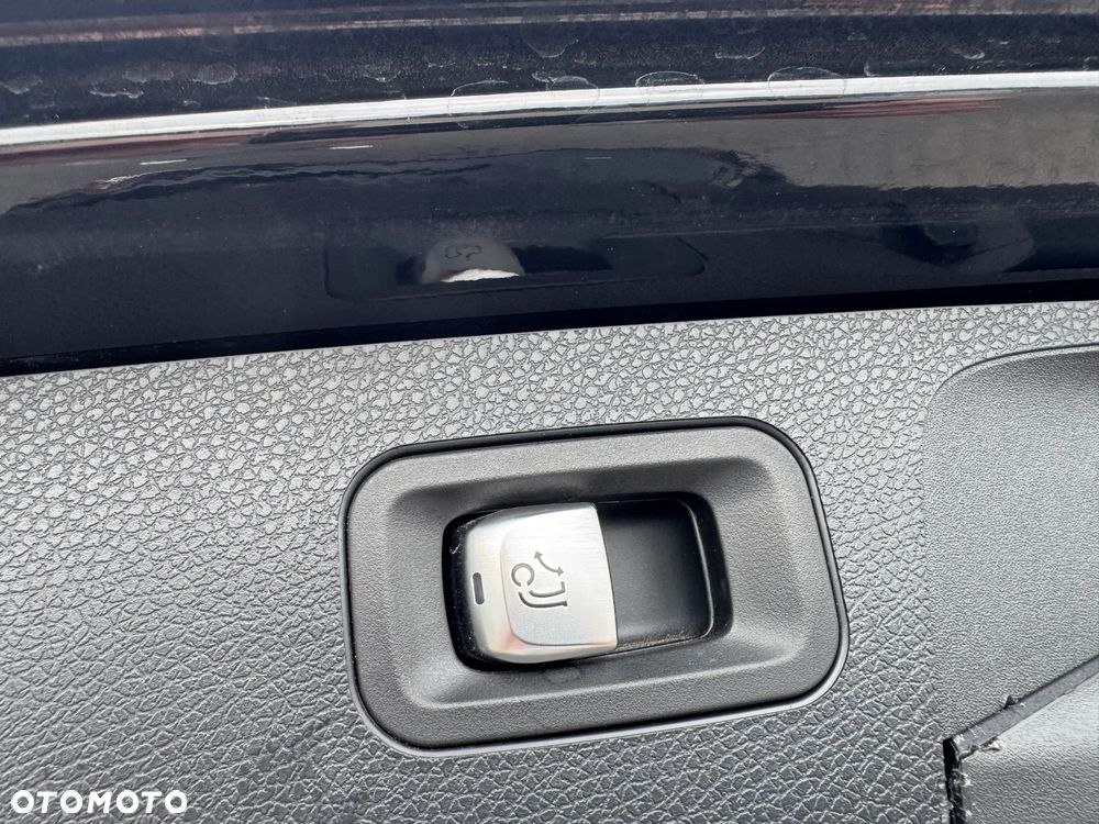 Mercedes-Benz Klasa E 220 d 9G-TRONIC - 8