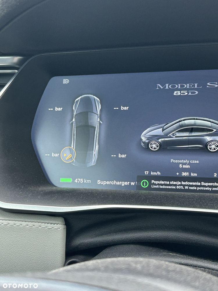 Tesla Model S 85 D - 25