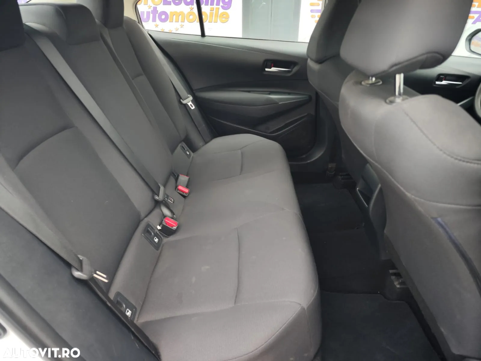 Toyota Corolla - 13