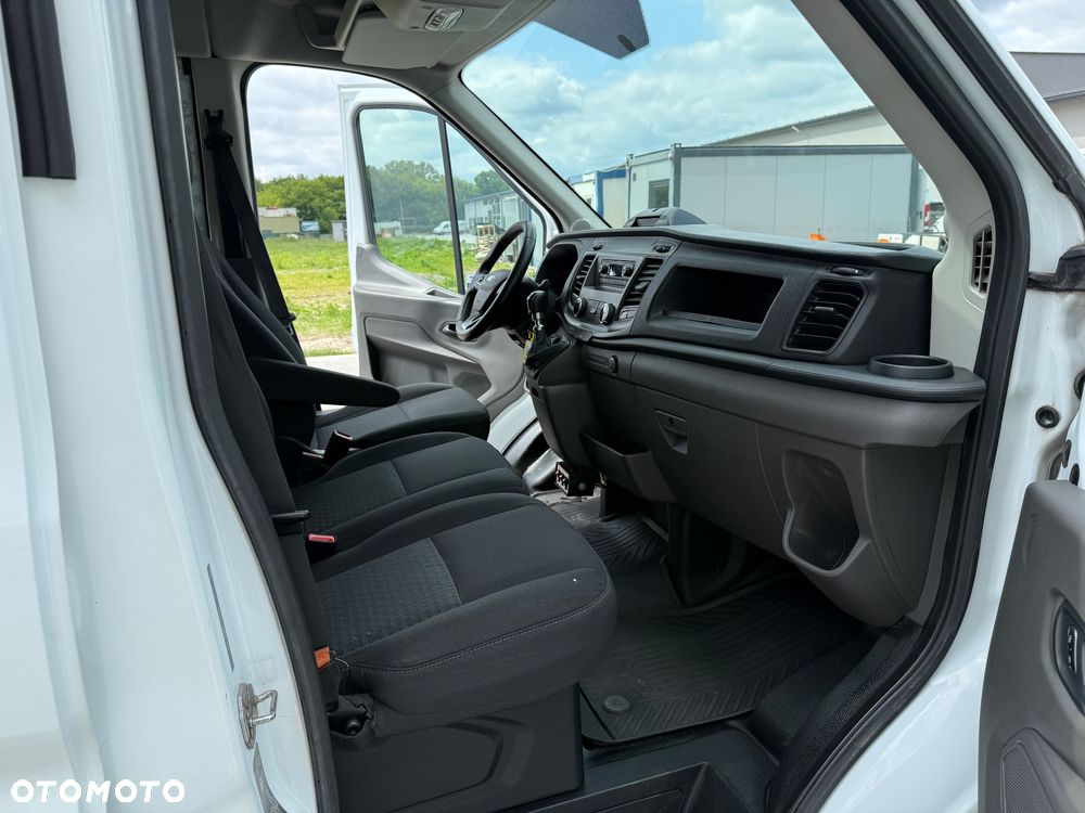 Ford Transit - 19