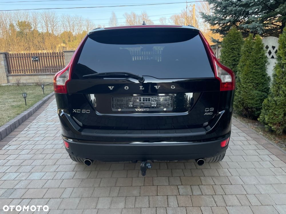 Volvo XC 60 D3 AWD R Design - 9
