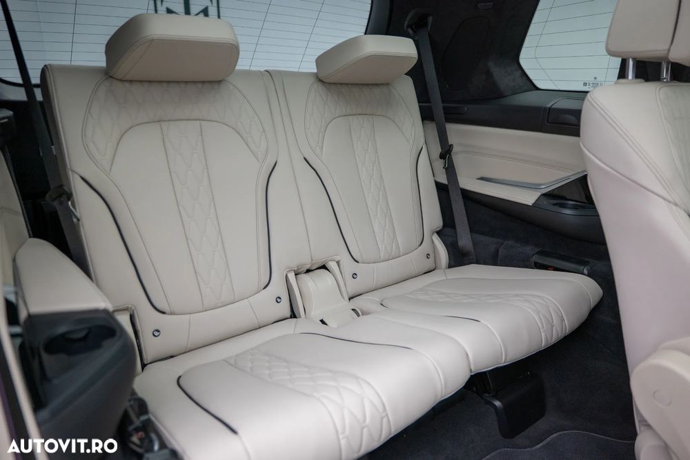 BMW X7 xDrive40d MHEV - 12