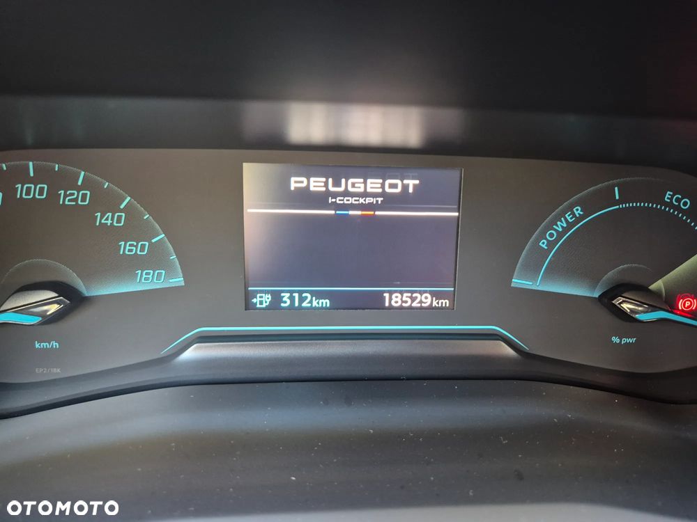 Peugeot 2008 e-2008 50kWh Allure - 14