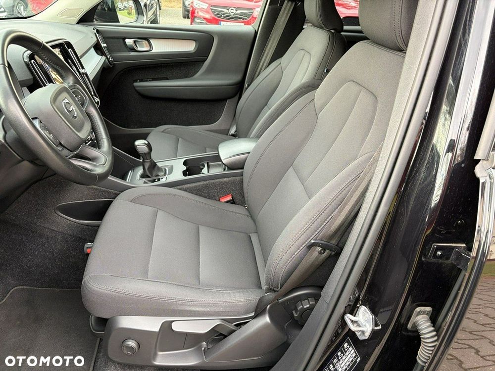 Volvo XC 40 T2 Momentum - 10