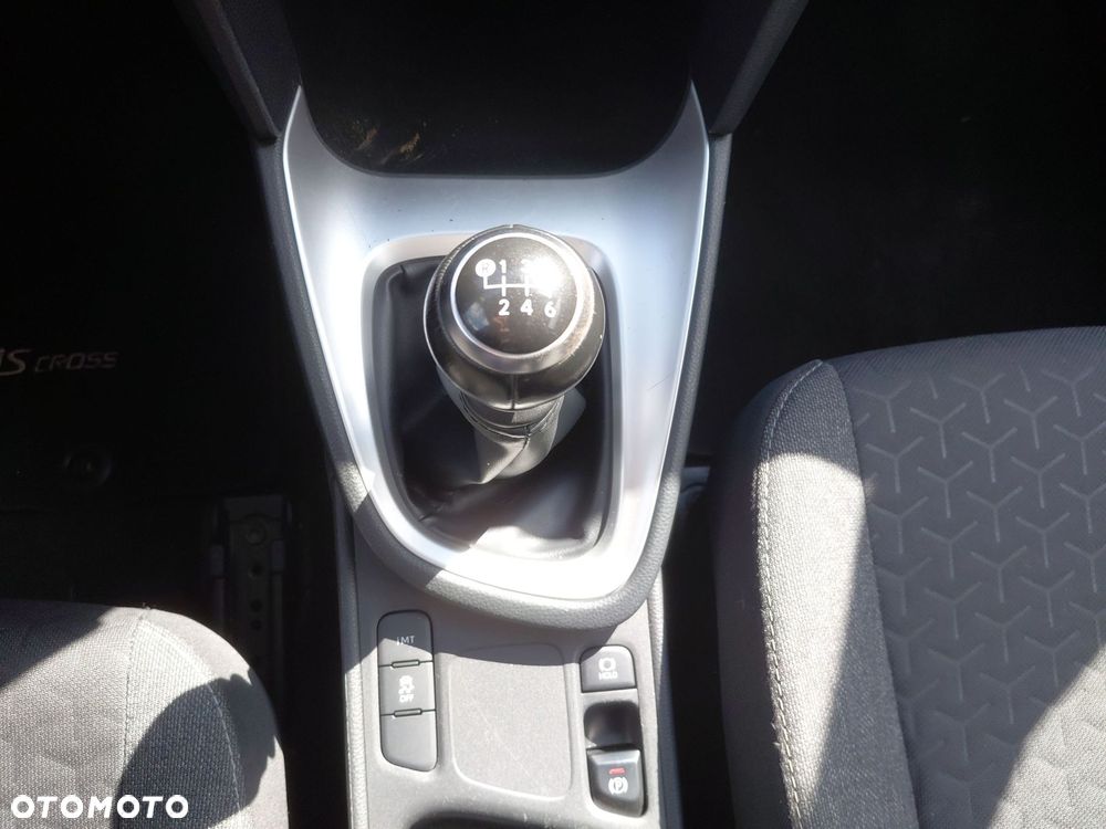 Toyota Yaris Cross 1.5 Comfort - 25