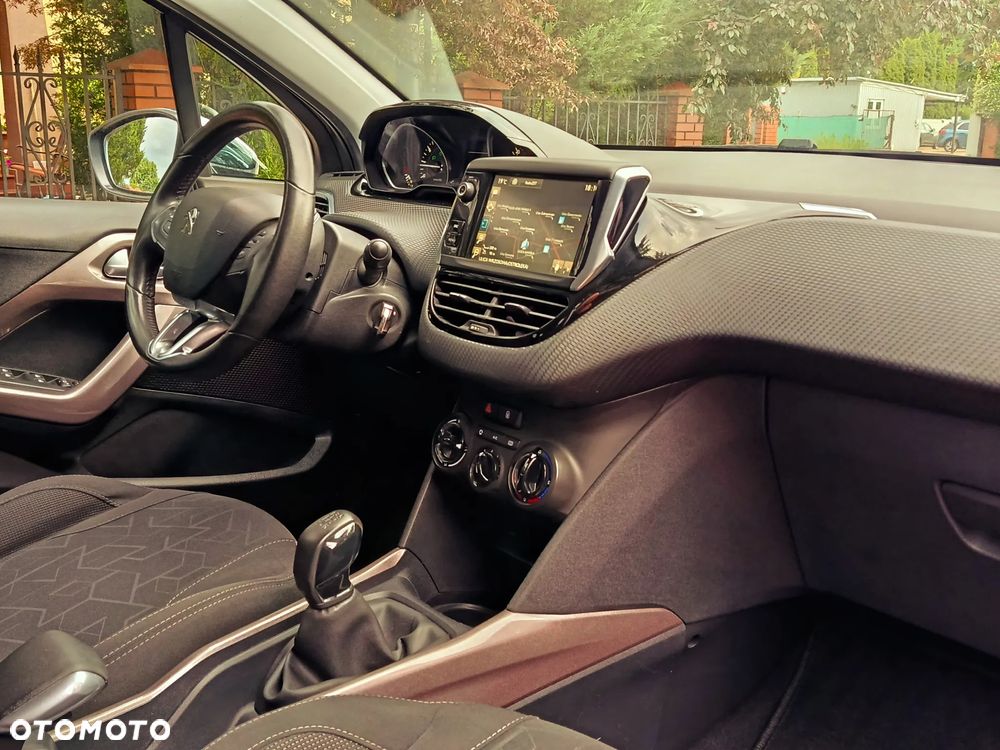 Peugeot 2008 - 14