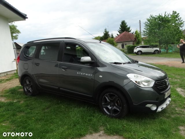Dacia Lodgy TCe 115 Stepway - 8