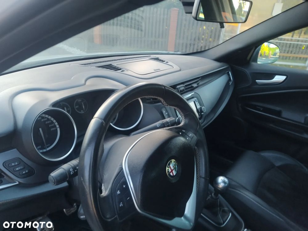 Alfa Romeo Giulietta - 9