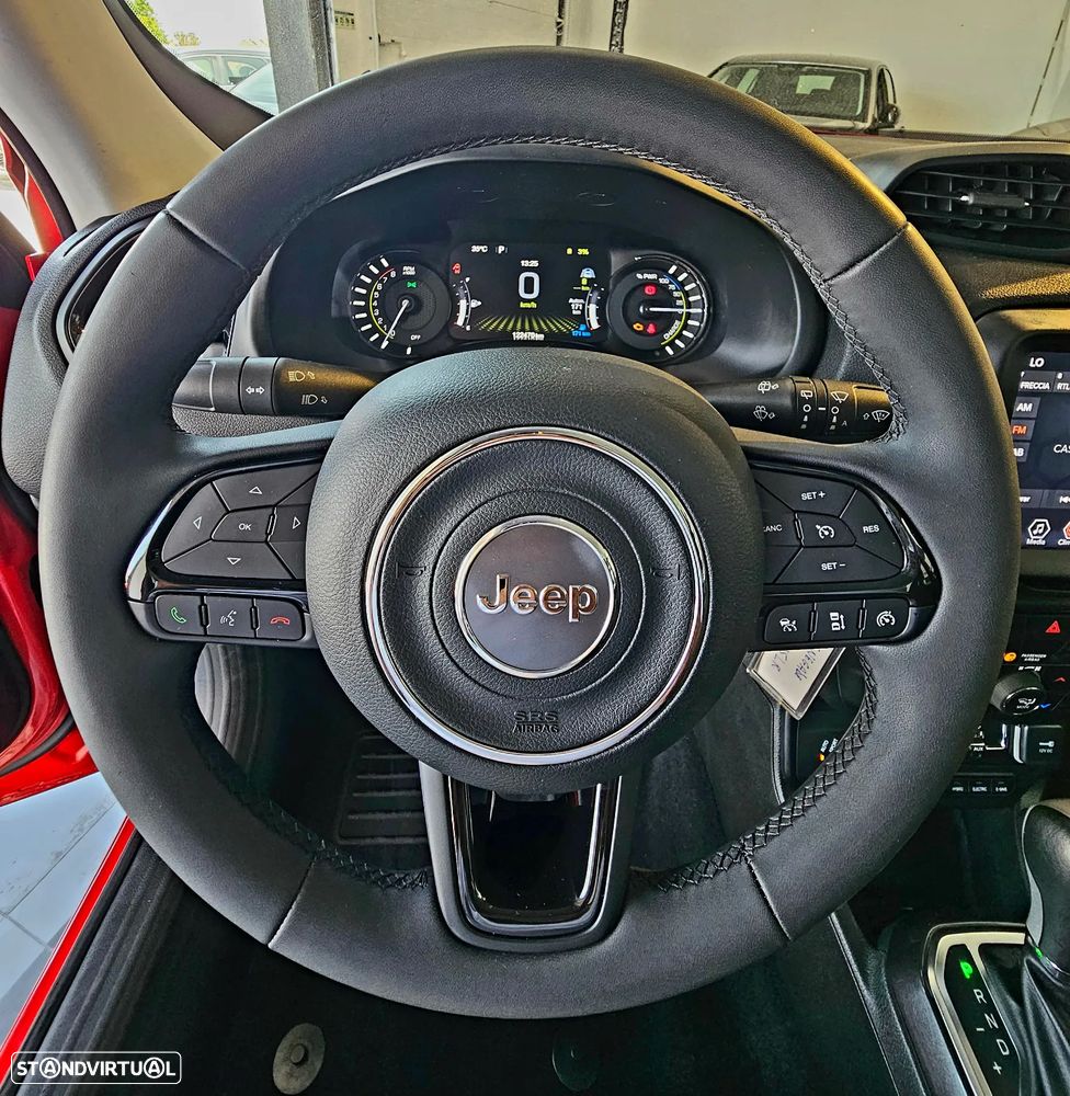 Jeep Renegade 1.3 T-GDI 4xe Auto Limited - 33