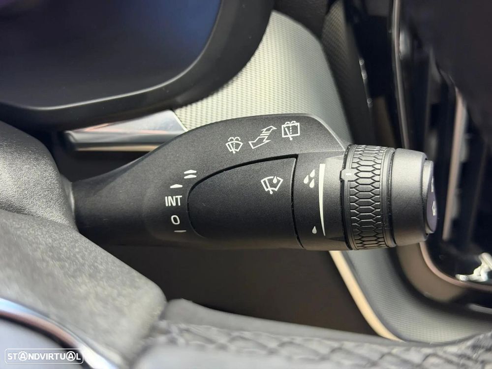 Volvo XC 60 2.0 T6 PHEV Black Edition - 38