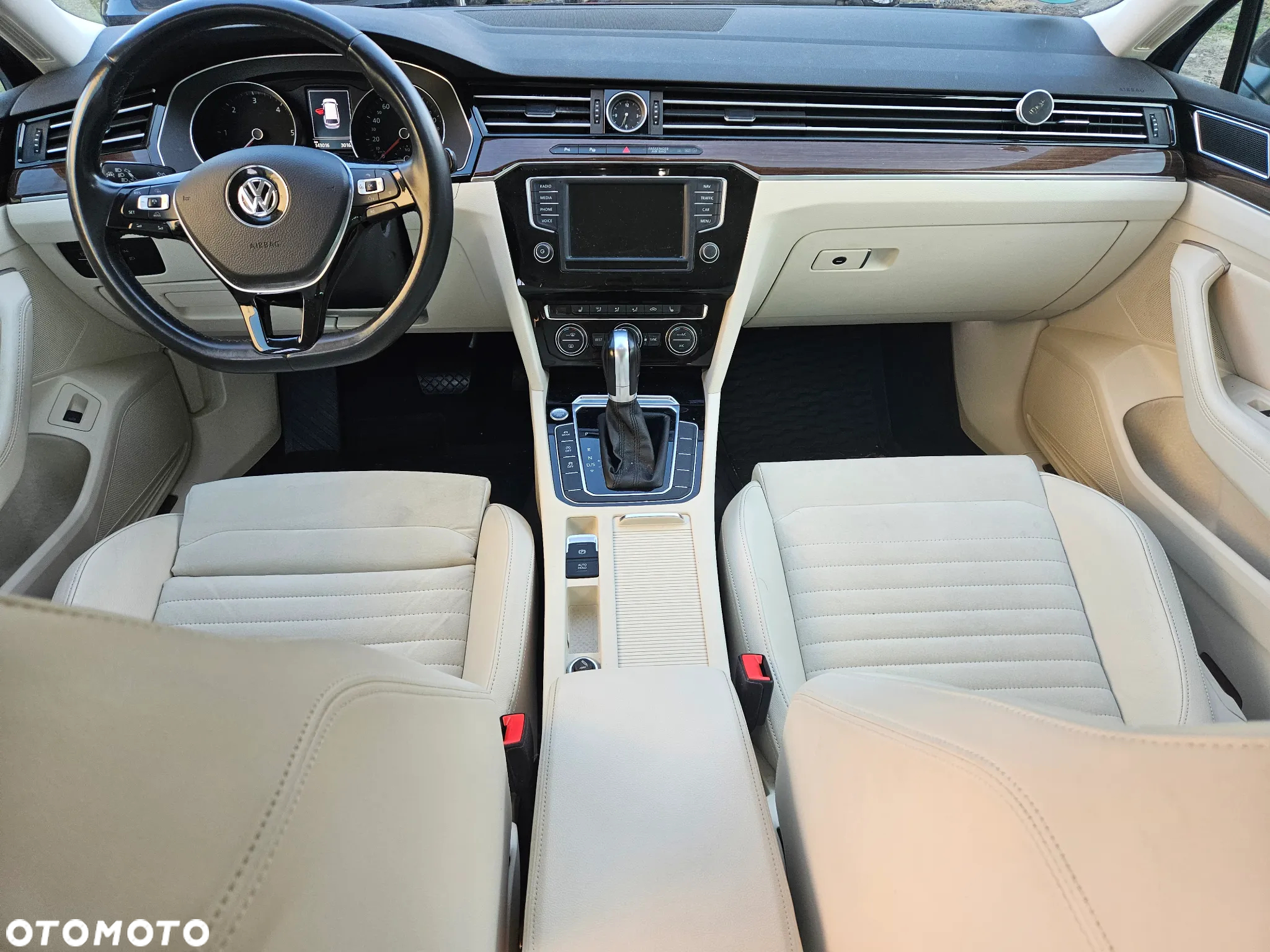 Volkswagen Passat 2.0 TDI BMT Highline DSG - 10