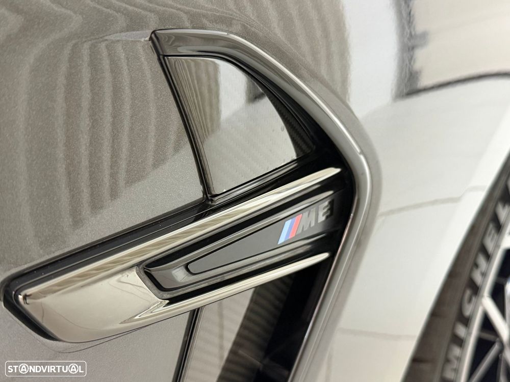BMW M8 Competition - 15