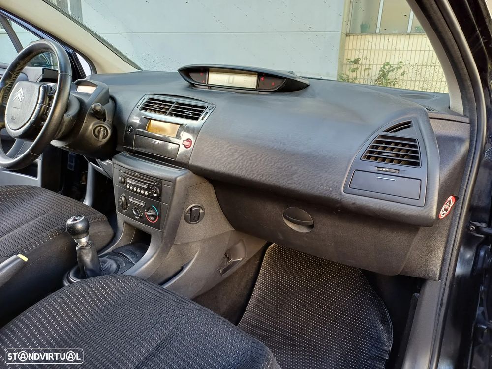 Citroën C4 1.6 HDi Exclusive - 26