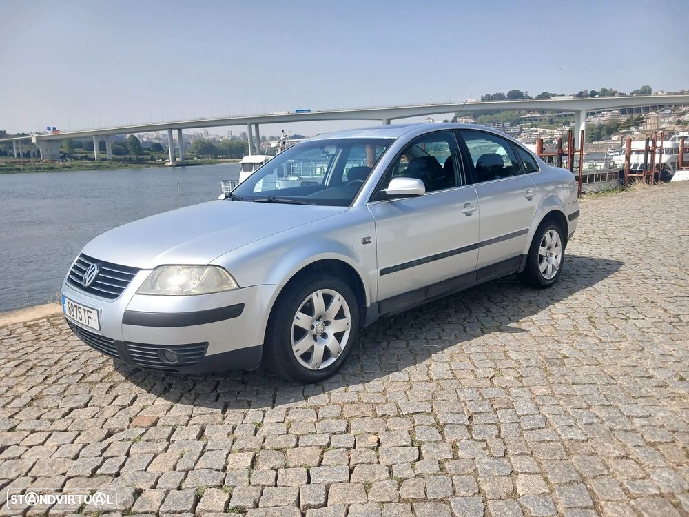 VW Passat 1.9 TDi Trendline - 9