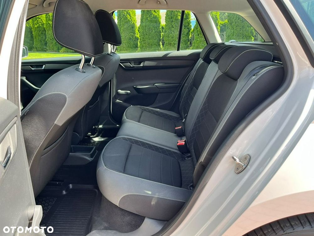 Skoda Fabia 1.0 Ambition - 9