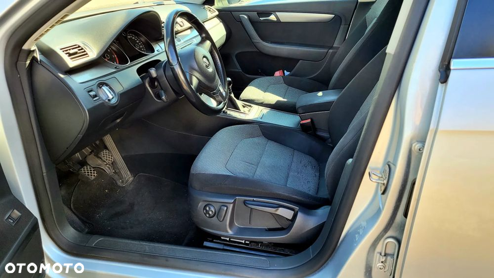 Volkswagen Passat 1.8 TSI Comfortline - 17