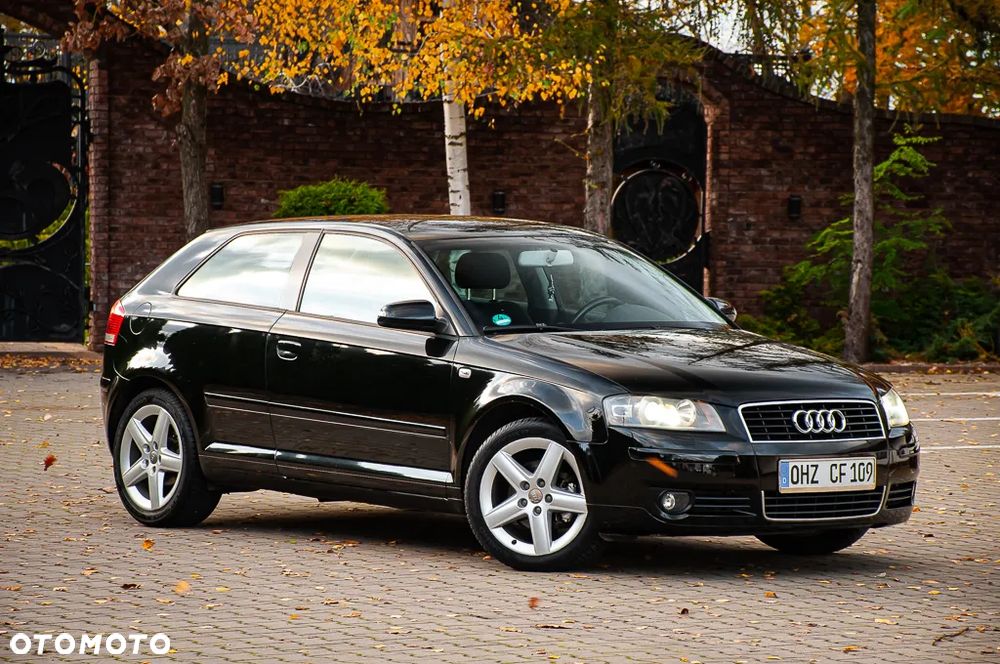 Audi A3 3-drzwiowe 2.0 FSI Attraction - 4