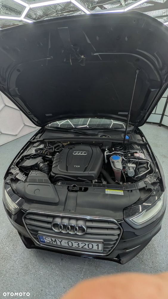 Audi A4 Avant 2.0 TDI Multitronic - 23