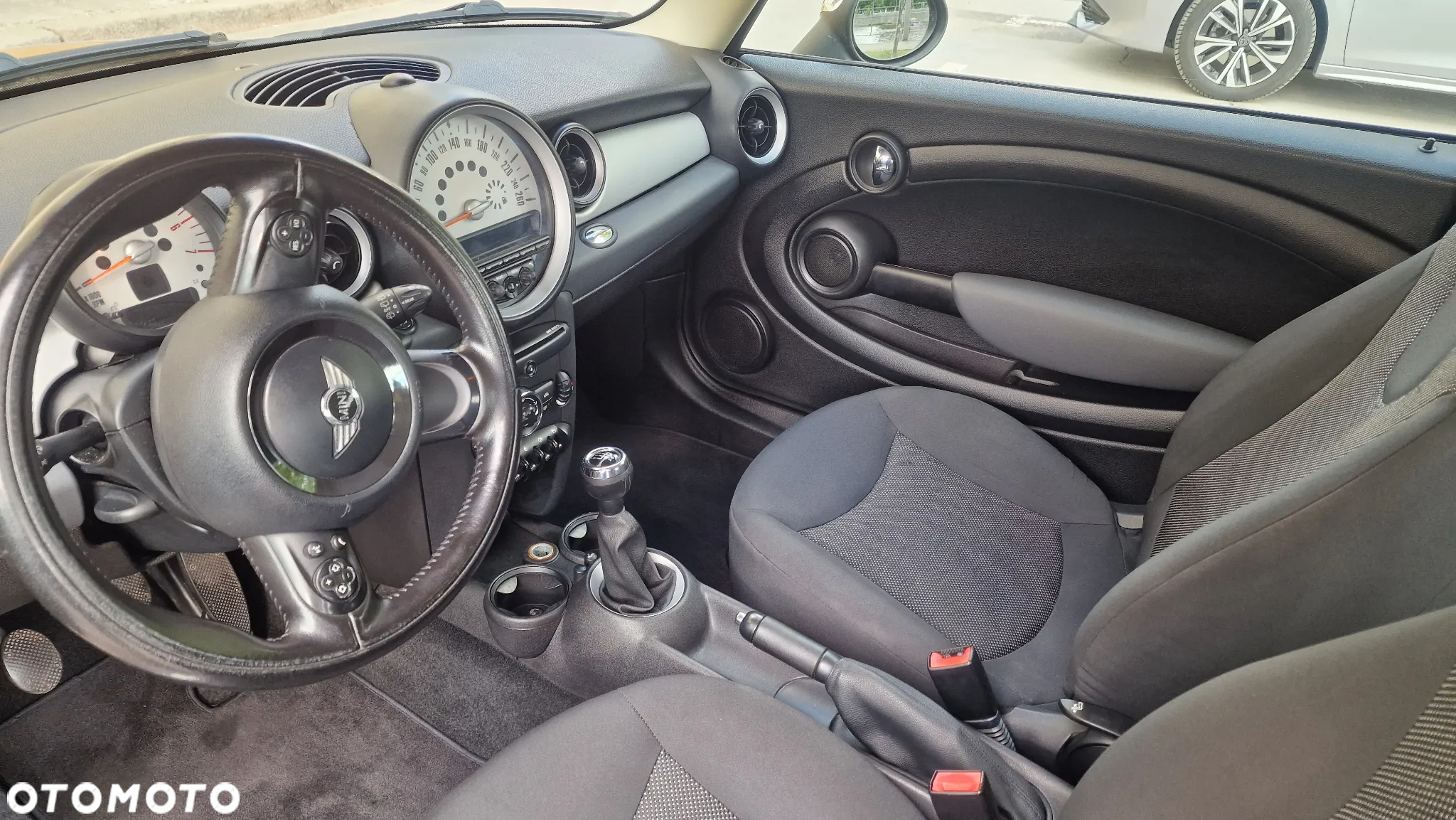 MINI Cooper - 5