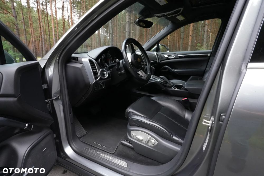 Porsche Cayenne - 7