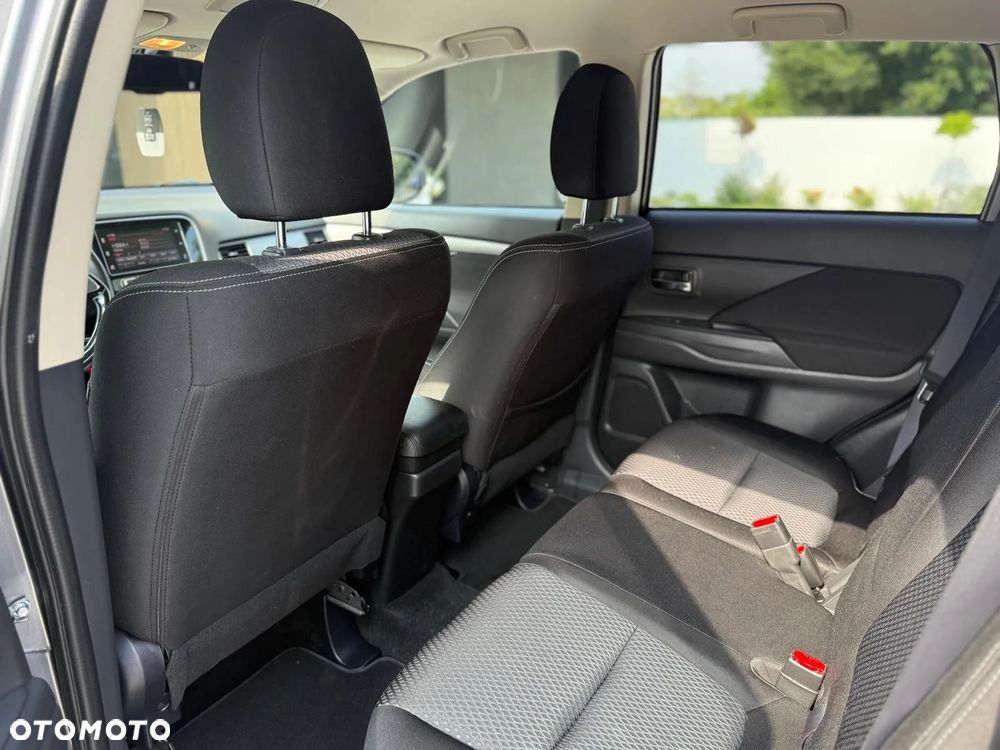 Mitsubishi Outlander 2.0 2WD CVT Diamant Edition - 15