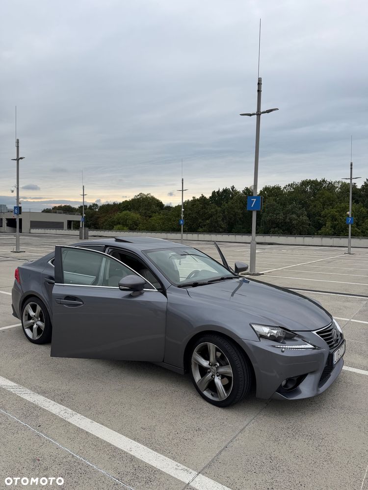 Lexus IS - 17