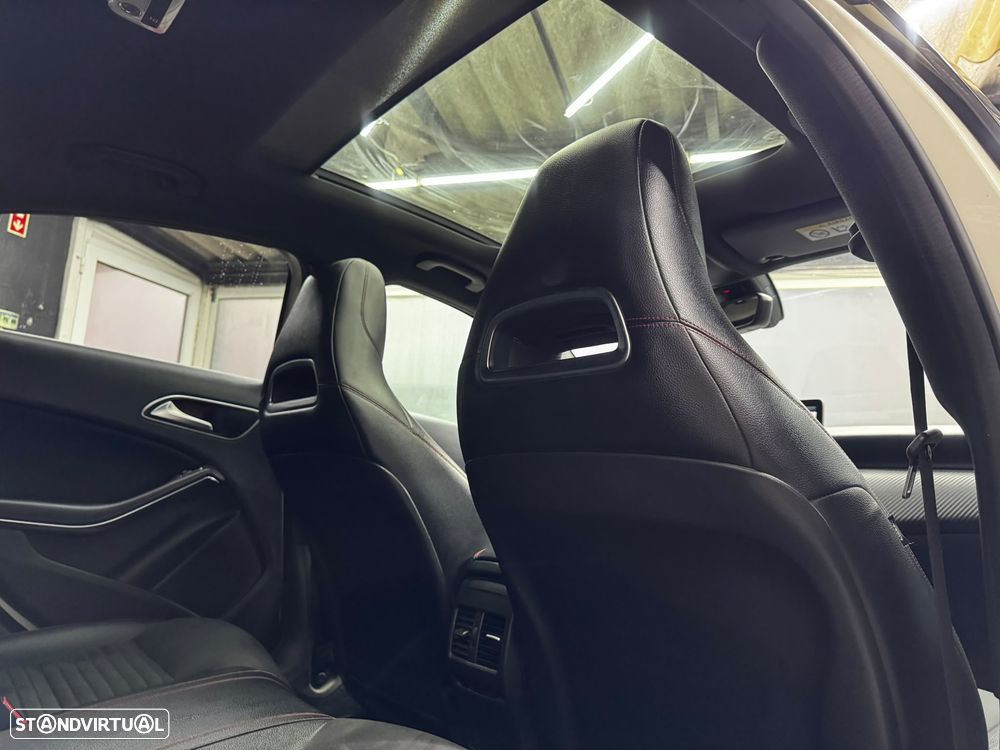 Mercedes-Benz A 180 d 7G-DCT AMG Line - 27