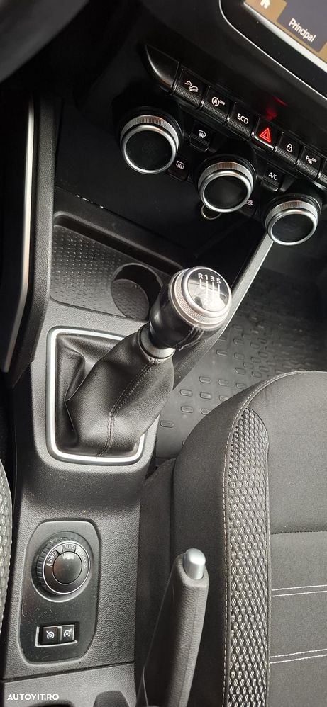 Dacia Duster 1.5 dCi 4WD Prestige jante 17" - 15