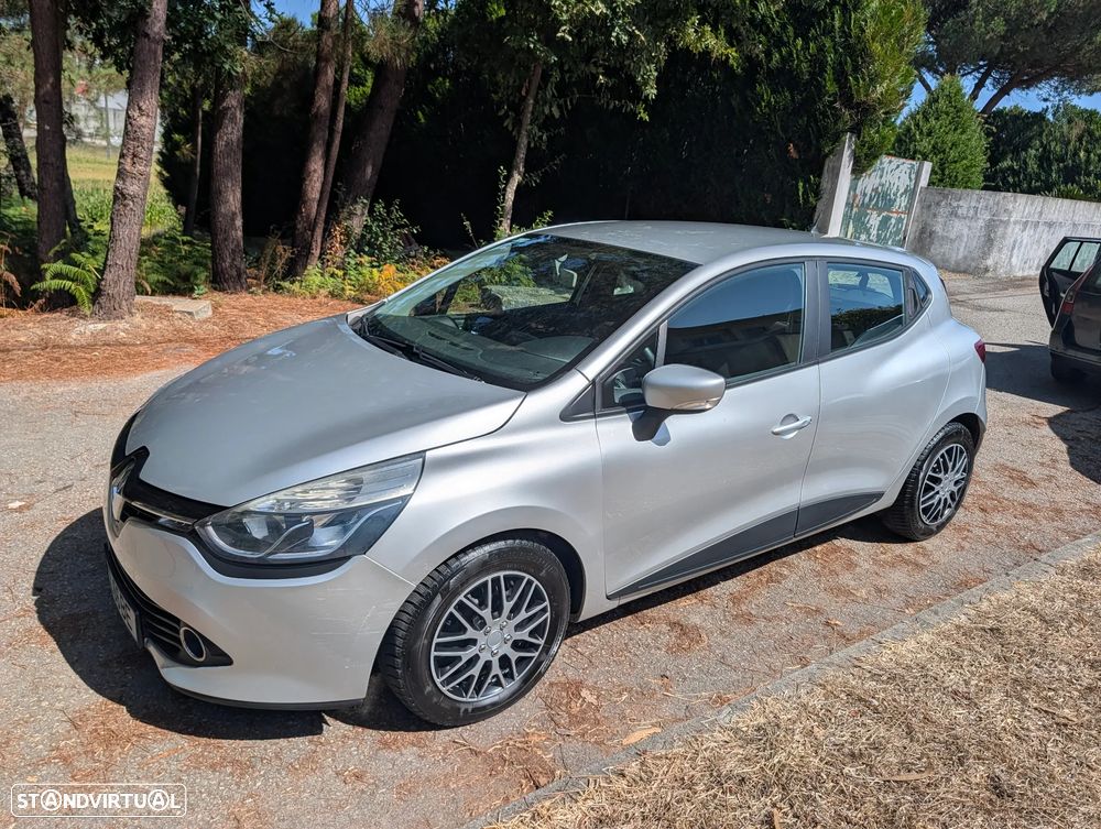 Renault Clio - 1