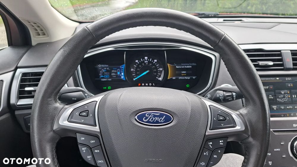 Ford Mondeo 2.0 Hybrid Titanium - 11