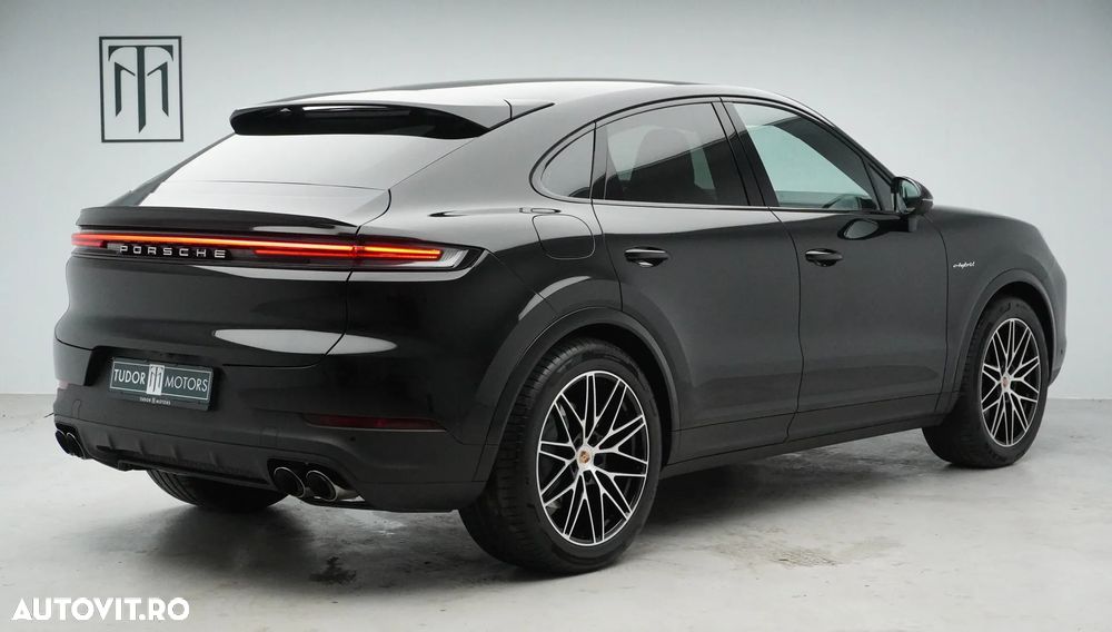 Porsche Cayenne Coupe - 7