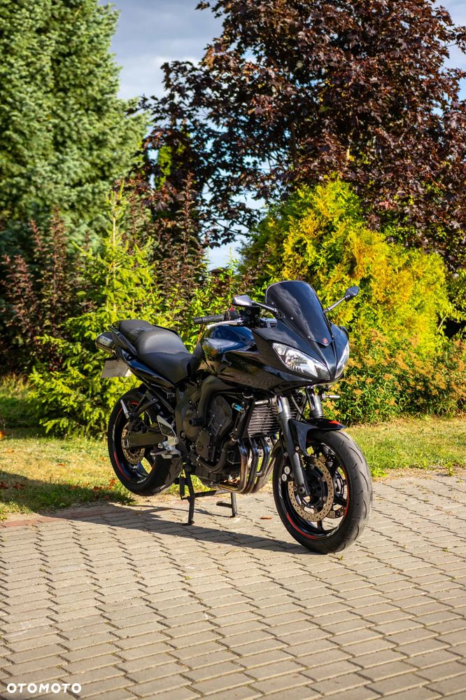 Yamaha FZ6 - 1